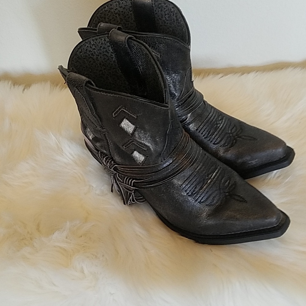 Laredo Cowboy Booties